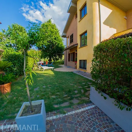 Loft Tamanti 아파트 *