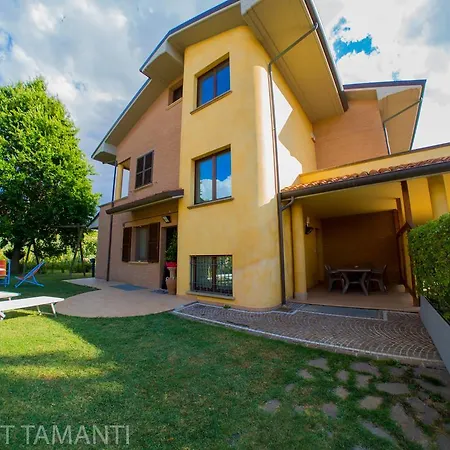 Loft Tamanti 아파트